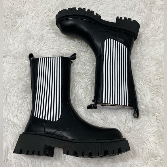 DISTURBIA Beetle Faux Leather Combat Boots Mid Calf Striped Black White US 6,7 - Picture 9 of 11